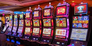 Filipino player enjoying slot games on tapwin apk mobile platform